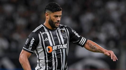 Hulk, atacante e capitão do Atlético, no triunfo por 2 a 1 sobre o Athletico-PR