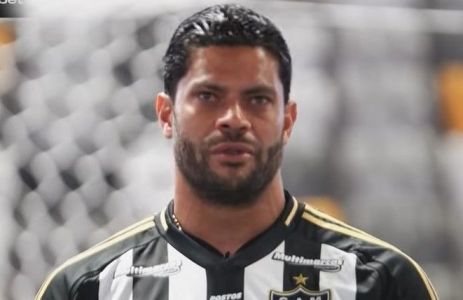 Hulk durante homenagem do Atlético