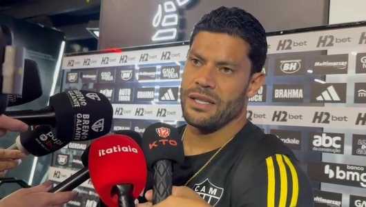 Hulk em zona mista da Arena MRV, estádio do Atlético