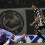 Atlético vence o Bragantino fora de casa e se recupera no Brasileirão