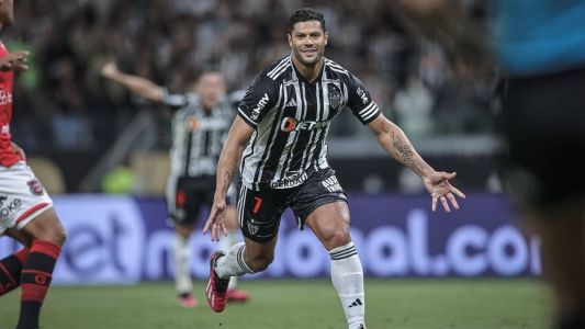 Hulk chegou a 79 gols com a camisa do Atlético na noite desta quarta-feira (12)