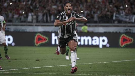 Hulk comemora gol de pênalti marcado em final contra o América, nesse domingo (9)