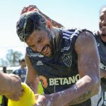 Ídolo e artilheiro no Atlético, Hulk é o 'campeão do gelo' do elenco; entenda