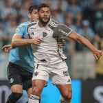 Atlético perde para o Grêmio no Brasileirão e amplia jejum na temporada