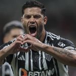 Hulk revela ofertas e fala em renovar com o Atlético: 'Mais três, quatro anos'
