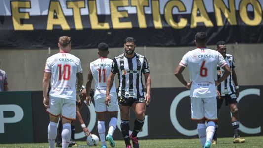 Hulk durante a partida contra o Tombense neste domingo (29)