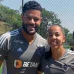Time feminino do Atlético se encontra com equipe masculina em véspera de decisão: 'Apoio e confiança'