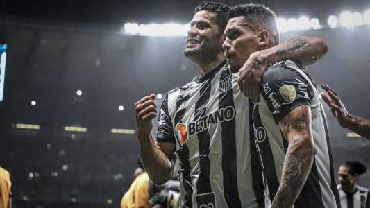 Hulk e Paulinho decidem vaga para o Galo