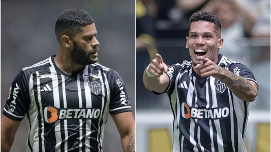 Hulk e Paulinho durante jogo contra o Cuiabá