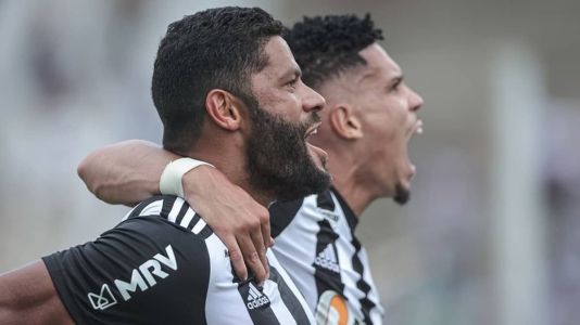 Hulk e Paulinho formam a dupla de ataque do Atlético no início da temporada