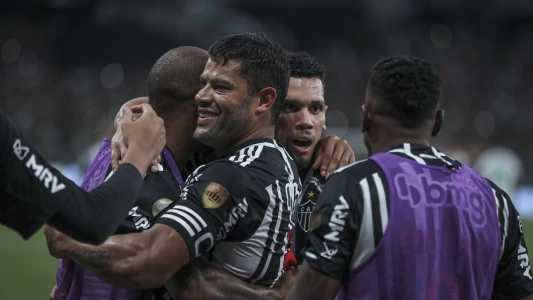 Hulk e Paulinho são os artilheiros do Atlético na temporada