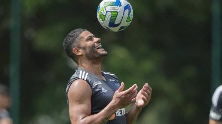 Hulk é presença certa na partida contra o Athletico-PR, em Curitiba