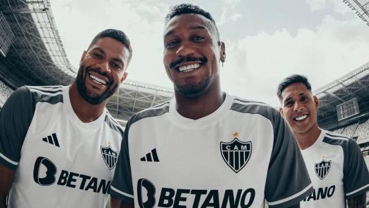 Hulk, Edenilson e Zaraco foram garotos-propaganda para lançamento da camisa