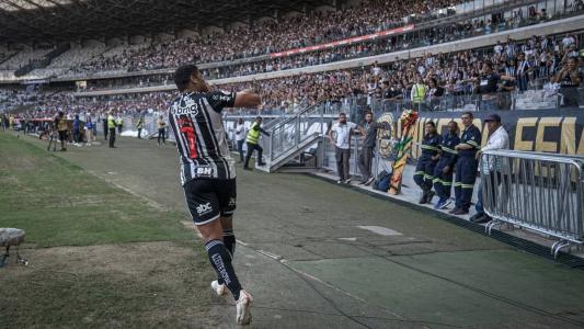 Hulk está a um gol de se isolar como 24º maior artilheiro da história do Atlético