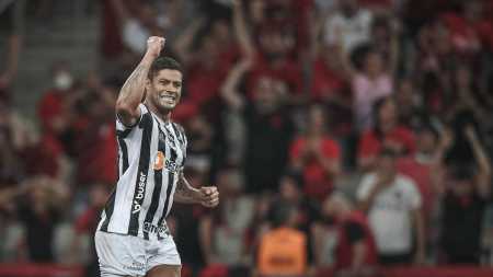 Hulk foi carrasco do Furacão em 2021, na final da Copa do Brasil