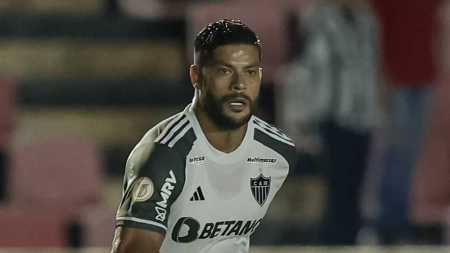 Hulk foi expulso nos dois jogos contra o América pelo Brasileiro
