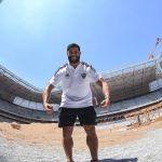 Atlético: Hulk vai à Arena MRV e conhece camarotes do estádio
