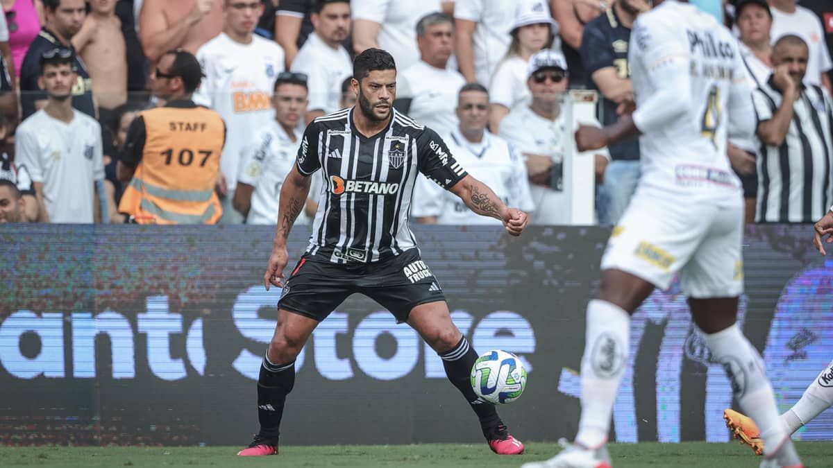 ‘A torcida tem que confiar’, diz Hulk após empate do Atlético no Brasileirão