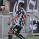 Hulk abre mão de braçadeira de capitão no Atlético: 'Vou focar só em jogar'