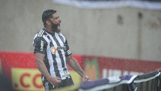 Hulk marcou o gol da vitória do Atlético sobre o Tombense