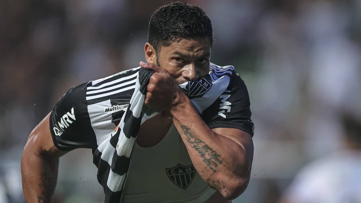 Hulk comemora gol da vitória e valoriza chute de direita: ‘com toda a força’