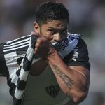 Hulk comemora gol da vitória e valoriza chute de direita: ‘com toda a força’