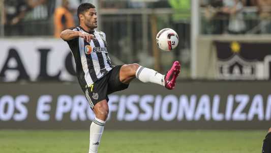 Hulk marcou o gol da vitória sobre o Athletic neste sábado (18), no Independência