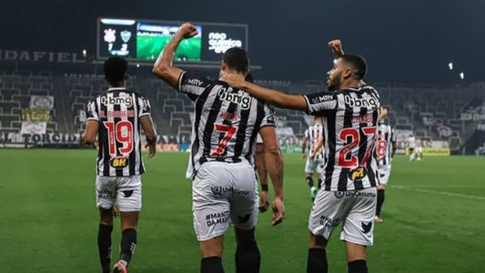 Hulk marcou os dois gols da vitória do Atlético sobre o Corinthians fora de casa em 2021