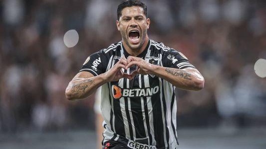 Hulk marcou os dois gols do título do Galo