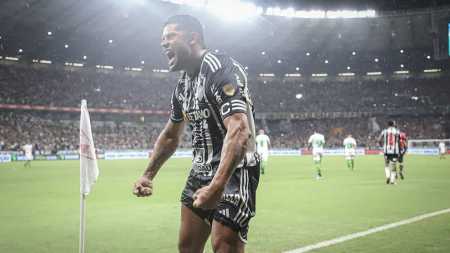 Hulk marcou três gols nos dois jogos da final do Mineiro contra o América