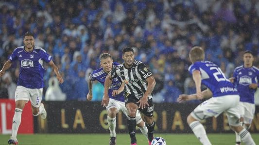 Hulk não foi bem contra o Millionarios na última quarta-feira (8)