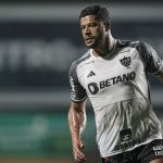 Hulk completa 150 jogos com a camisa do Atlético em noite apagada