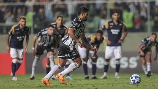 Hulk perdeu cobrança de pênalti na partida contra o Alianza Lima