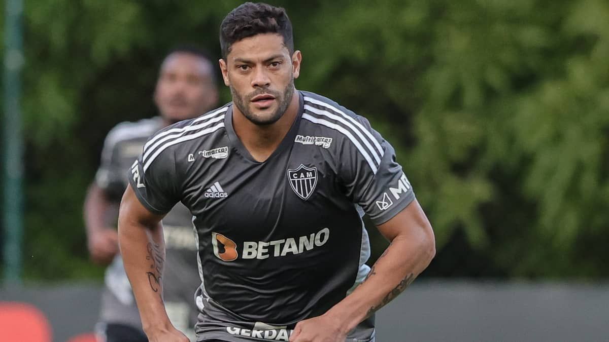 Atlético: reclamação é motivo de 64,7% dos cartões recebidos por Hulk em 2023