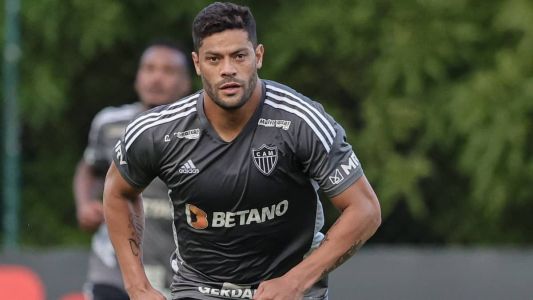 Hulk recebeu 17 cartões amarelos na temporada