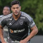 Atlético: reclamação é motivo de 64,7% dos cartões recebidos por Hulk em 2023