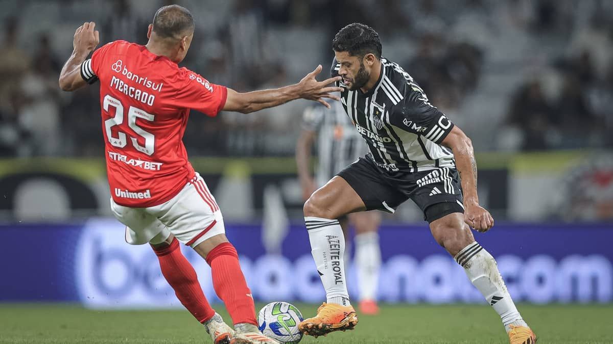 Coudet vibra com vitória do Atlético e explica Hulk no banco: 'Precisava descansar'