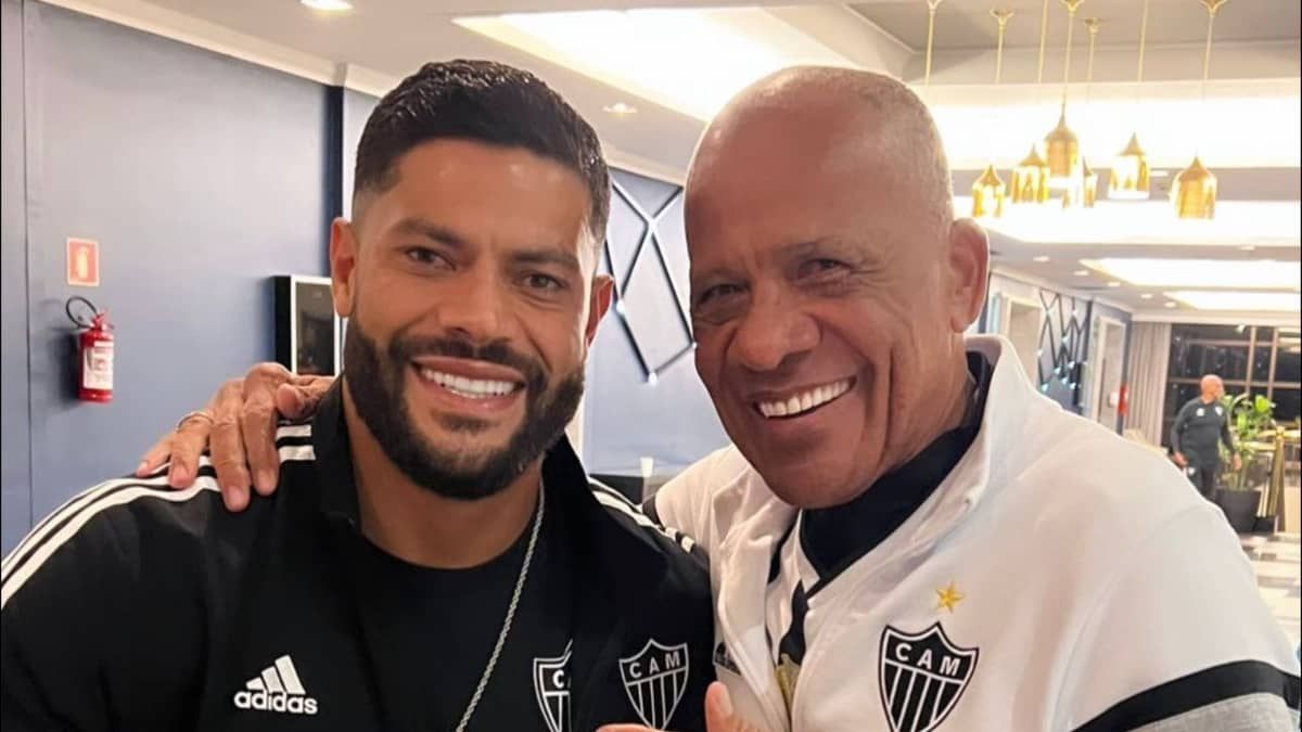 Dadá Maravilha vai a hotel do Atlético, e Hulk registra 'visita real'