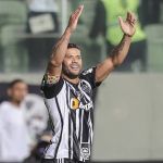 Hulk supera 100 participações em gols com a camisa do Atlético
