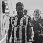 Gerente do Atlético traduz idolatria por Hulk: ‘só lembro nos tempos do Ronaldinho e olhe lá’
