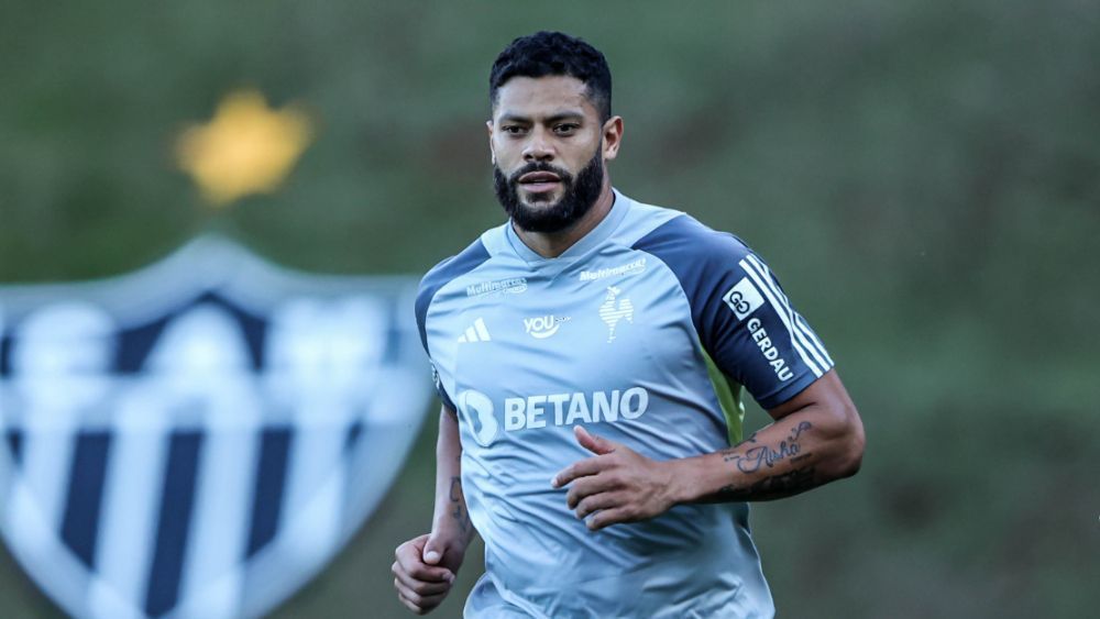Hulk, do Atlético, evolui em tratamento de lesão e faz atividade em campo