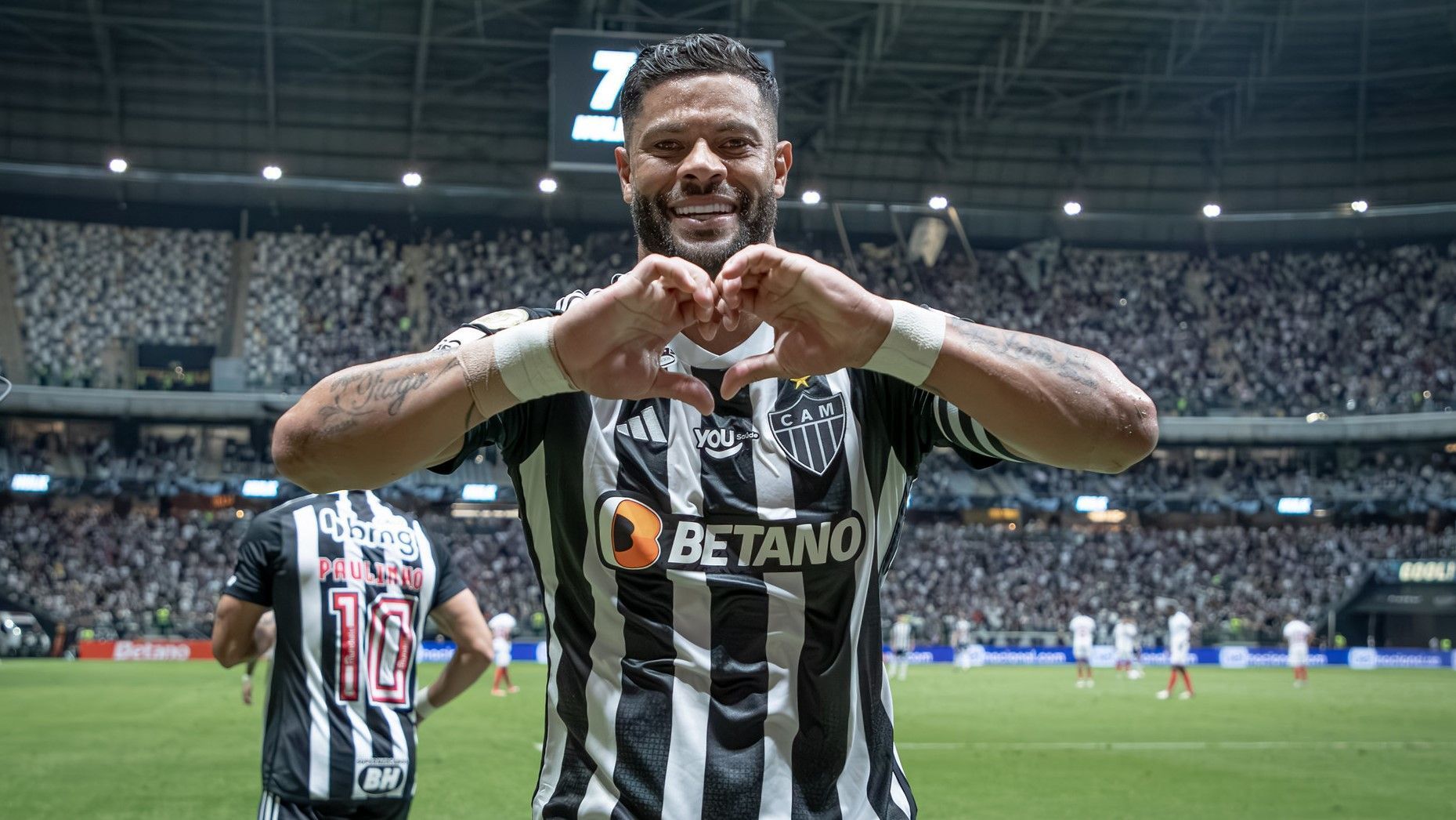 Hulk revela ter recusado proposta da Europa por ter 'dado a palavra' ao Atlético
