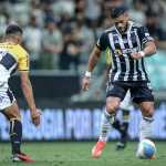 Hulk reage às vaias da torcida do Atlético em empate com o Criciúma