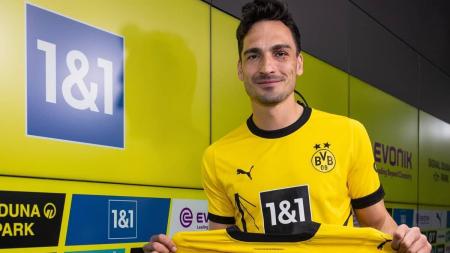Hummels renova com o Borussia Dortmund por mais uma temporada