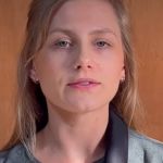 Humorista alemã denuncia marido brasileiro por violência doméstica 