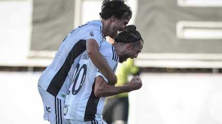 Hyoran comemora primeiro gol do Galo sobre o Democrata-GV no Mamudão