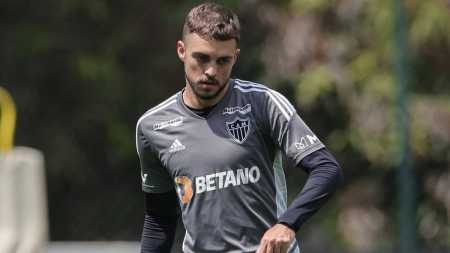 Hyoran já treina com bola na Cidade do Galo e deve enfrentar o Botafogo