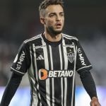 Atlético oficializa saída de meia e se despede pelas redes sociais