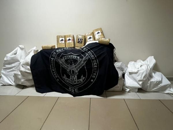 FAB apreende carga de 240 kg de skank em interceptação de helicóptero vindo da Venezuela