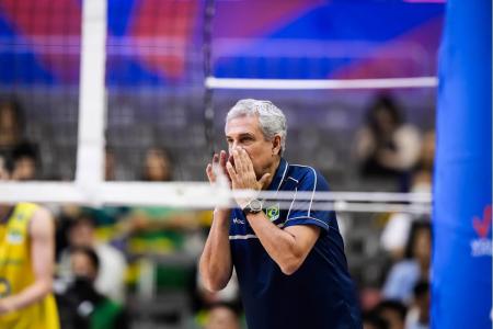 Zé Roberto Guimarães, técnico da Seleção Brasileira Feminina de Vôlei